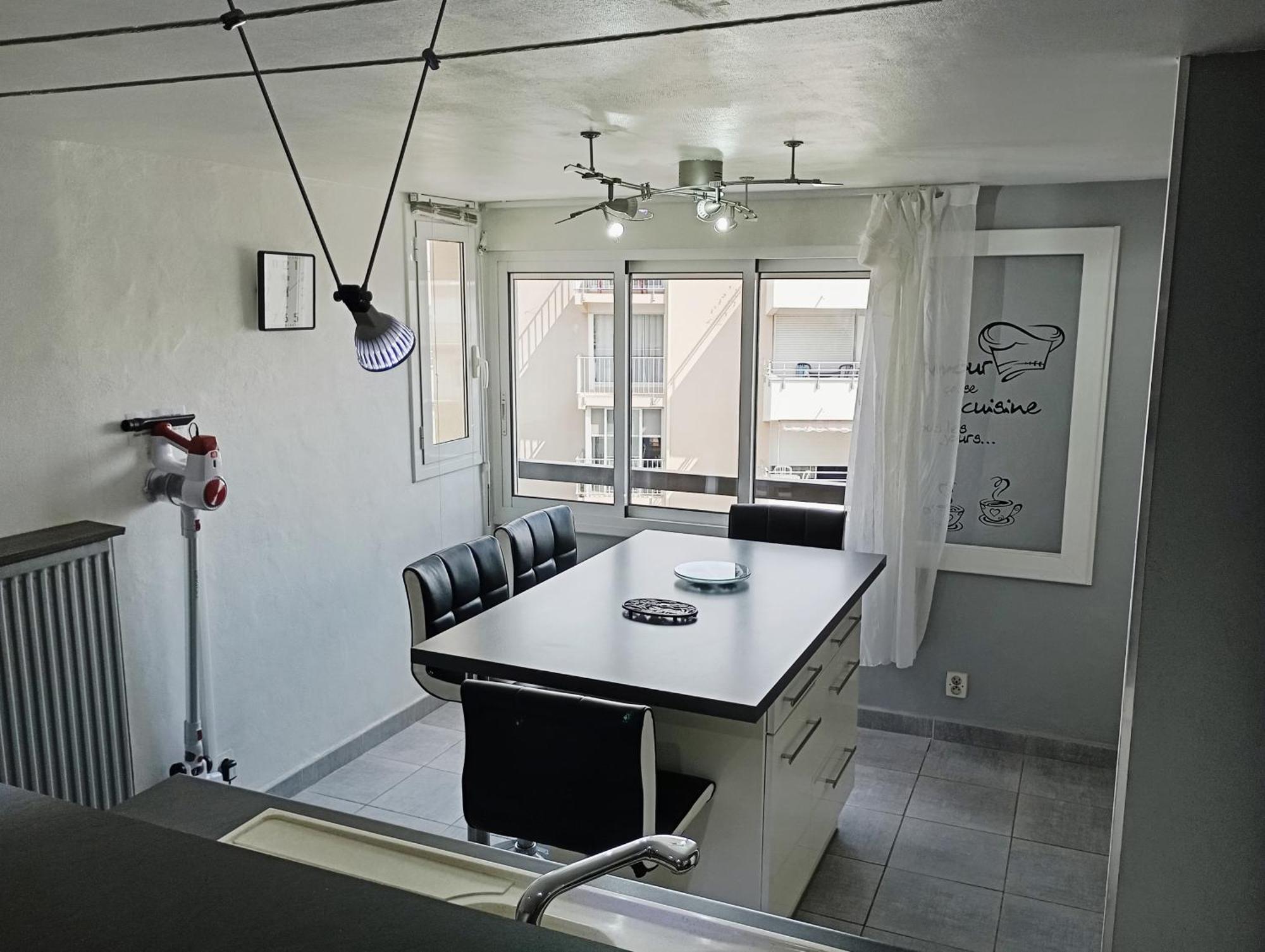 Grand Appartement Proche Port Et Plages, 6 A 8 Pers, 3 Chambres, Climatise Agde Exteriör bild