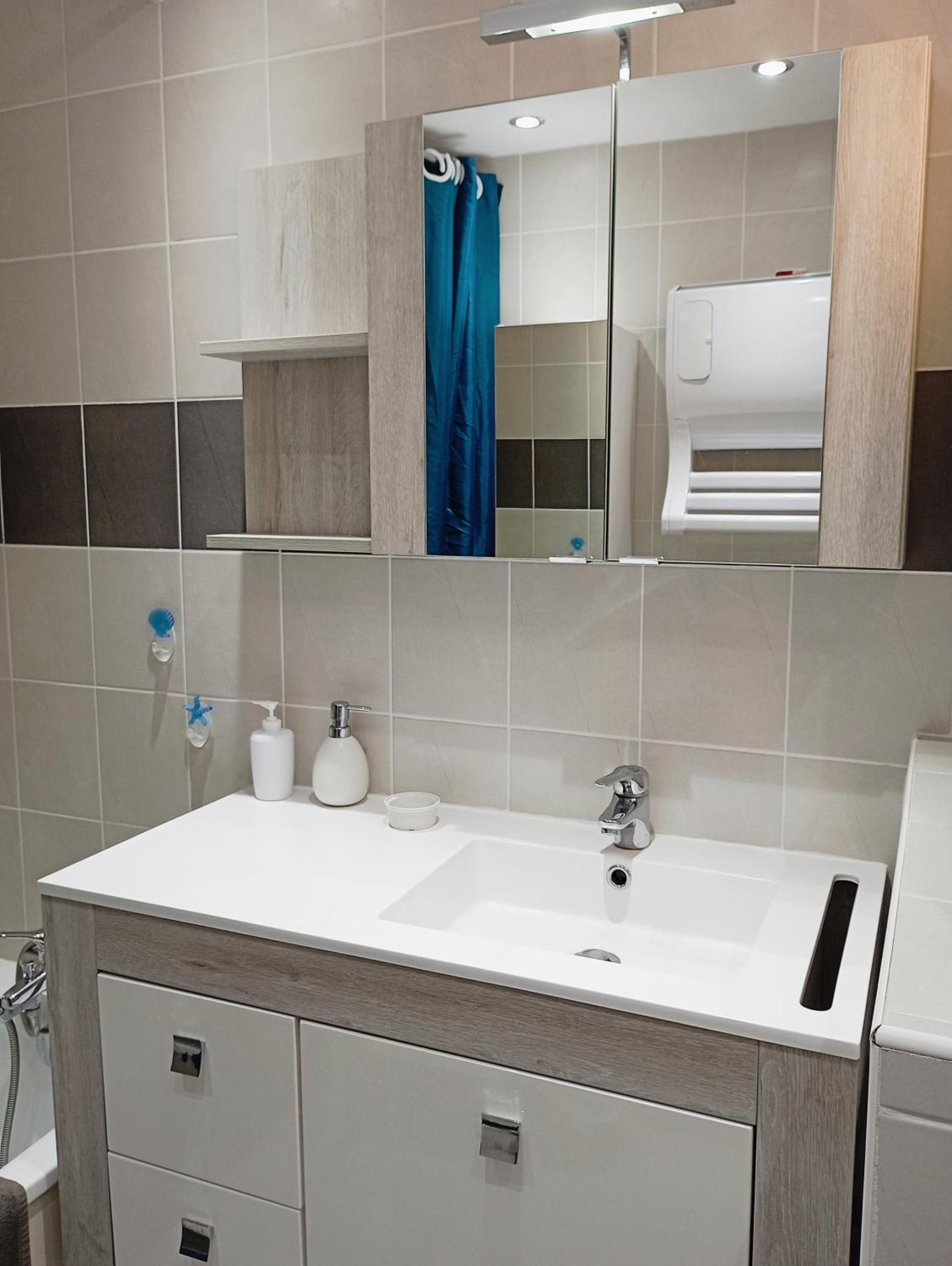 Grand Appartement Proche Port Et Plages, 6 A 8 Pers, 3 Chambres, Climatise Agde Exteriör bild